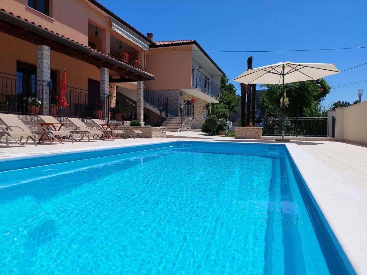 Villa Ivana لابين المظهر الخارجي الصورة