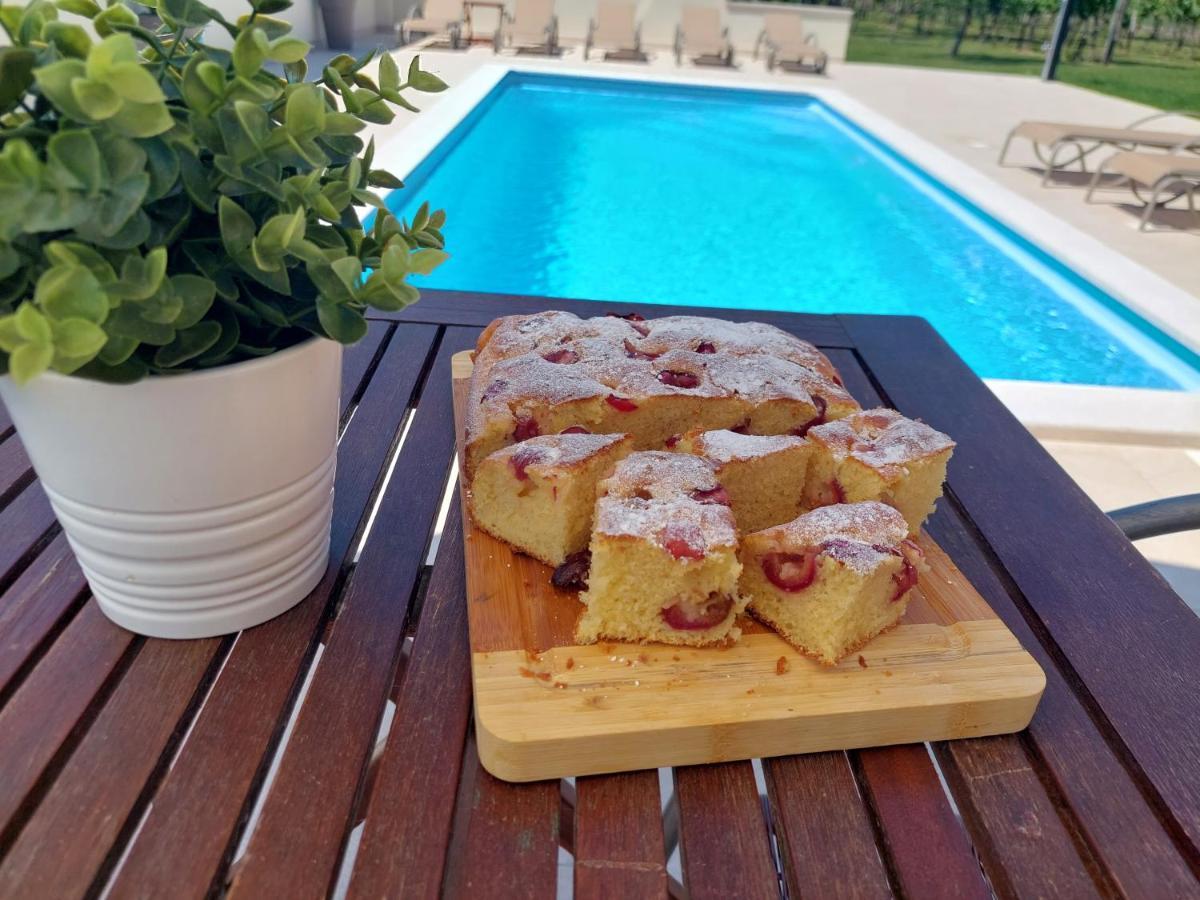 Villa Ivana لابين المظهر الخارجي الصورة