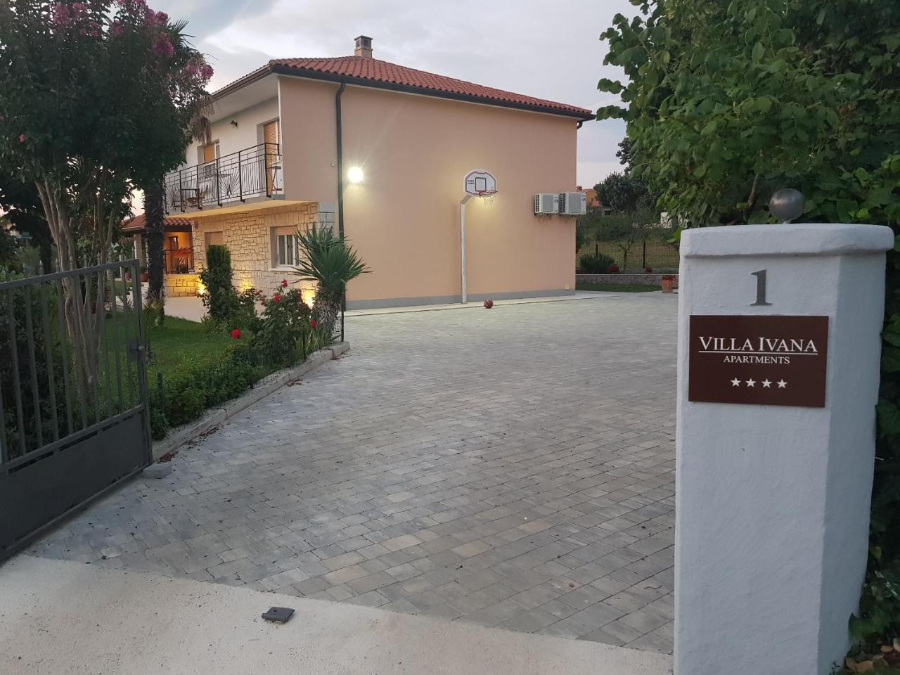 Villa Ivana لابين المظهر الخارجي الصورة